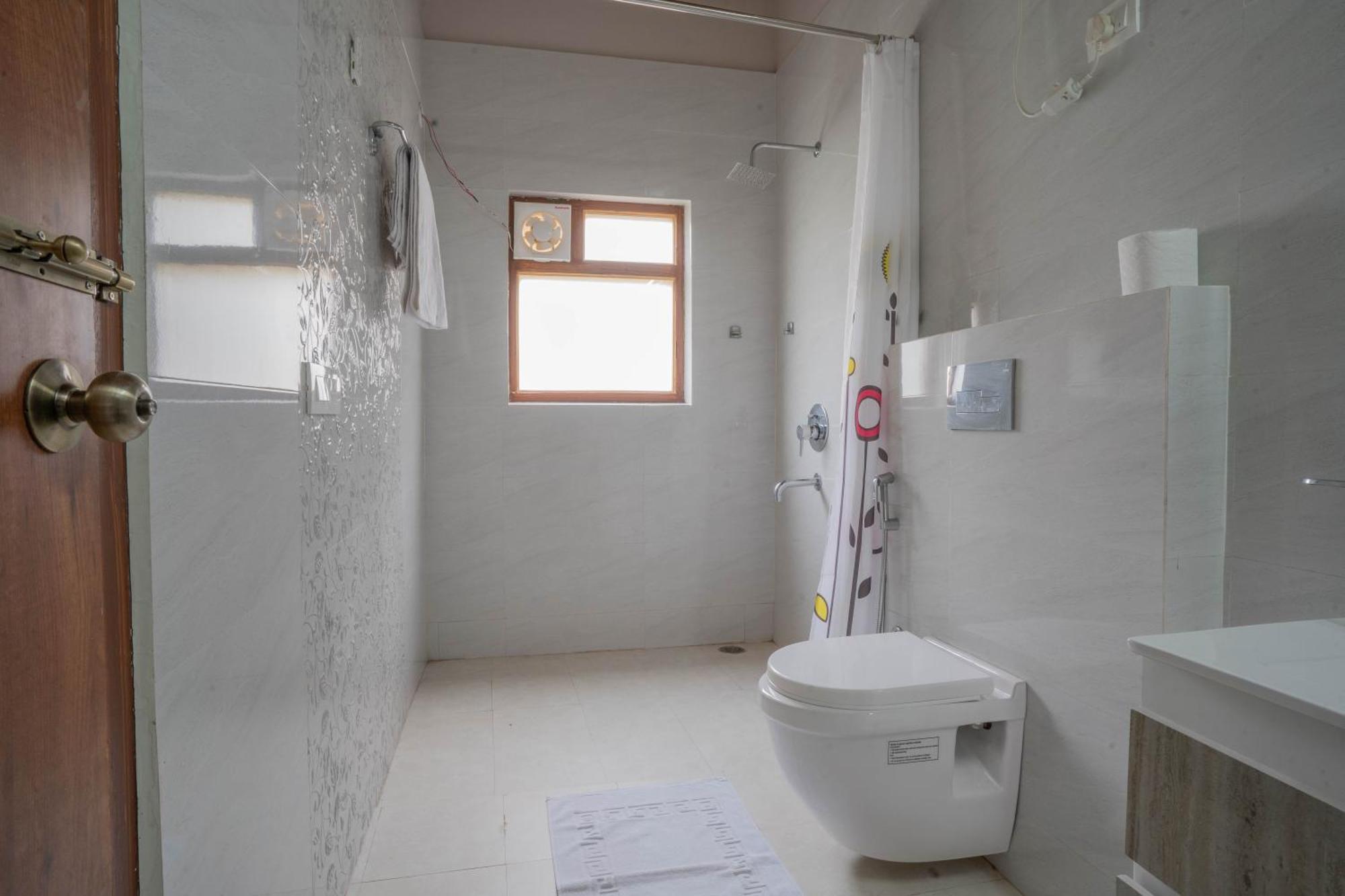 Hostie Sahasrara-3Bhk Chalets, Majkhali, Ranikhet Zewnętrze zdjęcie